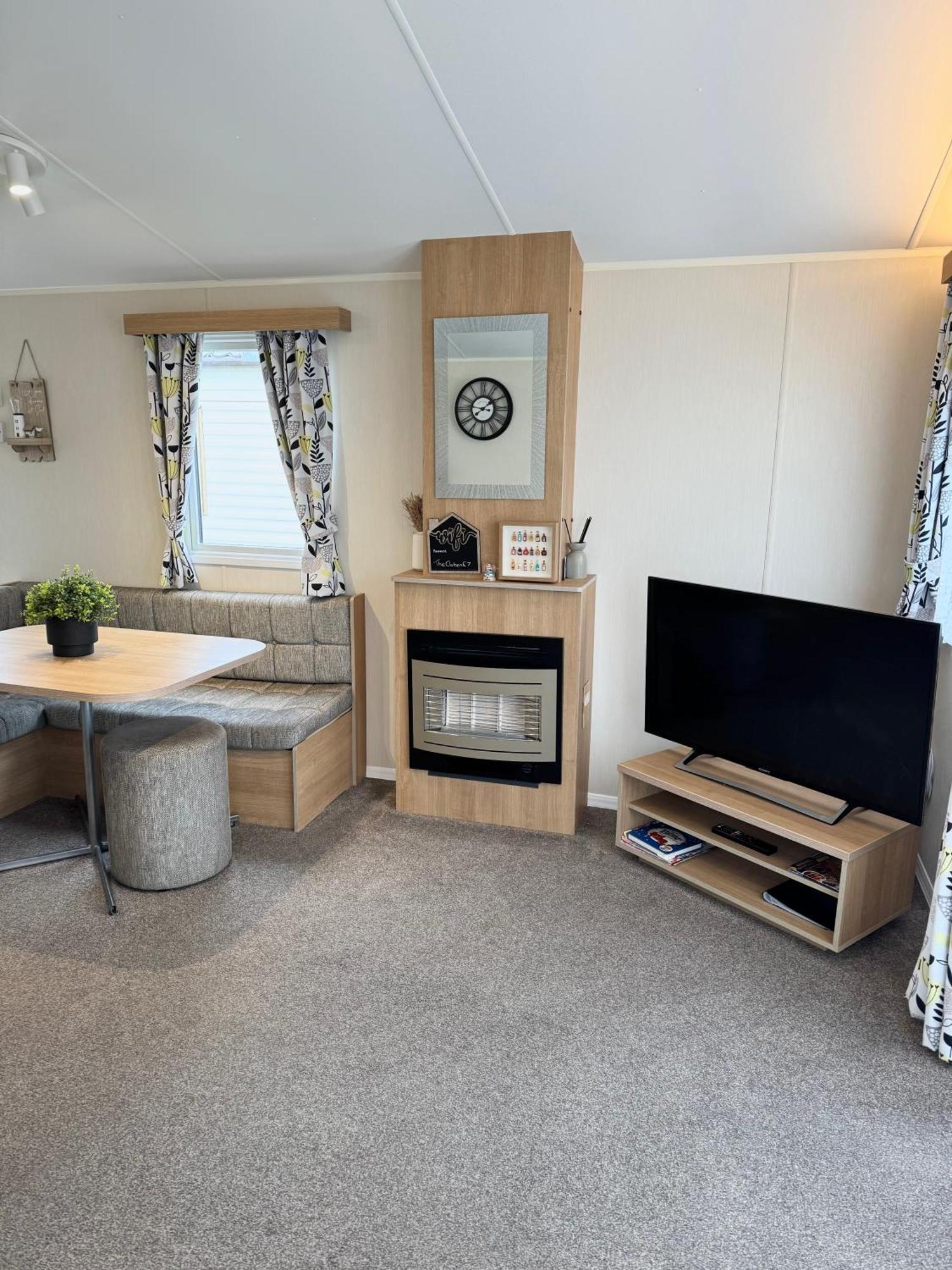 Oaken Caravan - Golden Sands Away Resorts Kinmel Bay Exterior photo